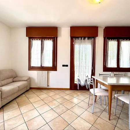 Ginevra - Carraro Immobiliare - Family Lido di Jesolo